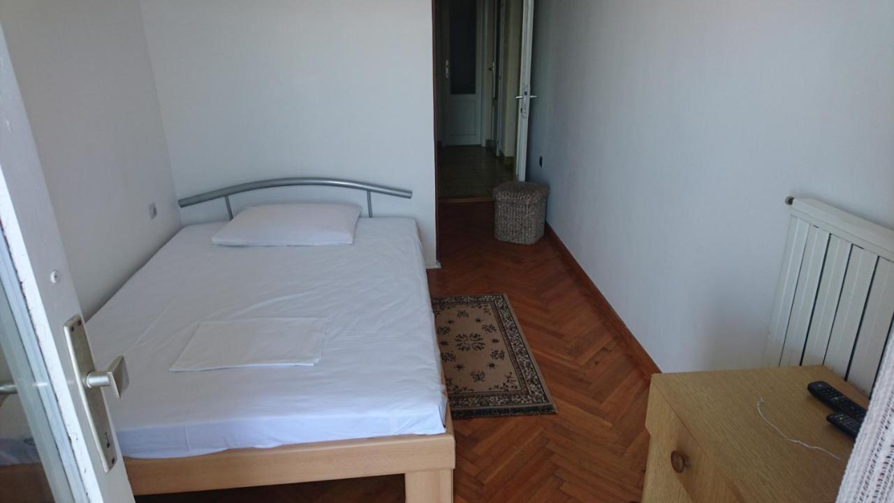 ドラマリ Restoran Sirena Bed & Breakfast エクステリア 写真